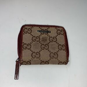 Gucci GG Logo Coin Wallet                  💥Authentic💥